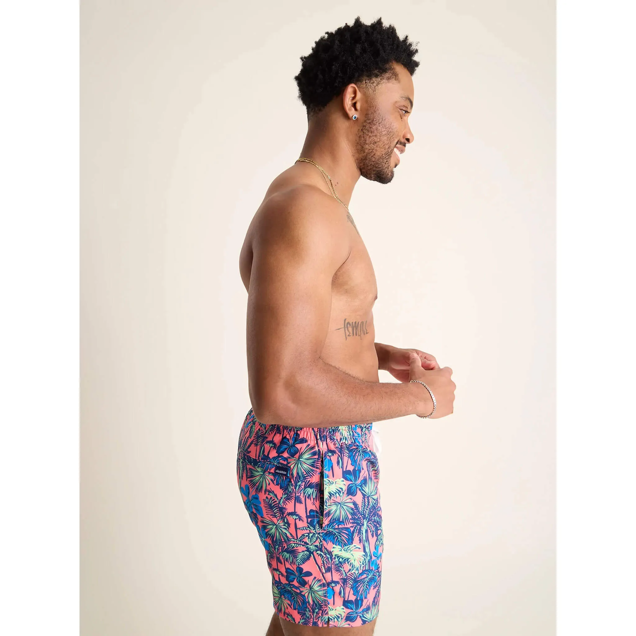 Chubbies 5.5-Inch The Wild Things Swim Trunks - Coral