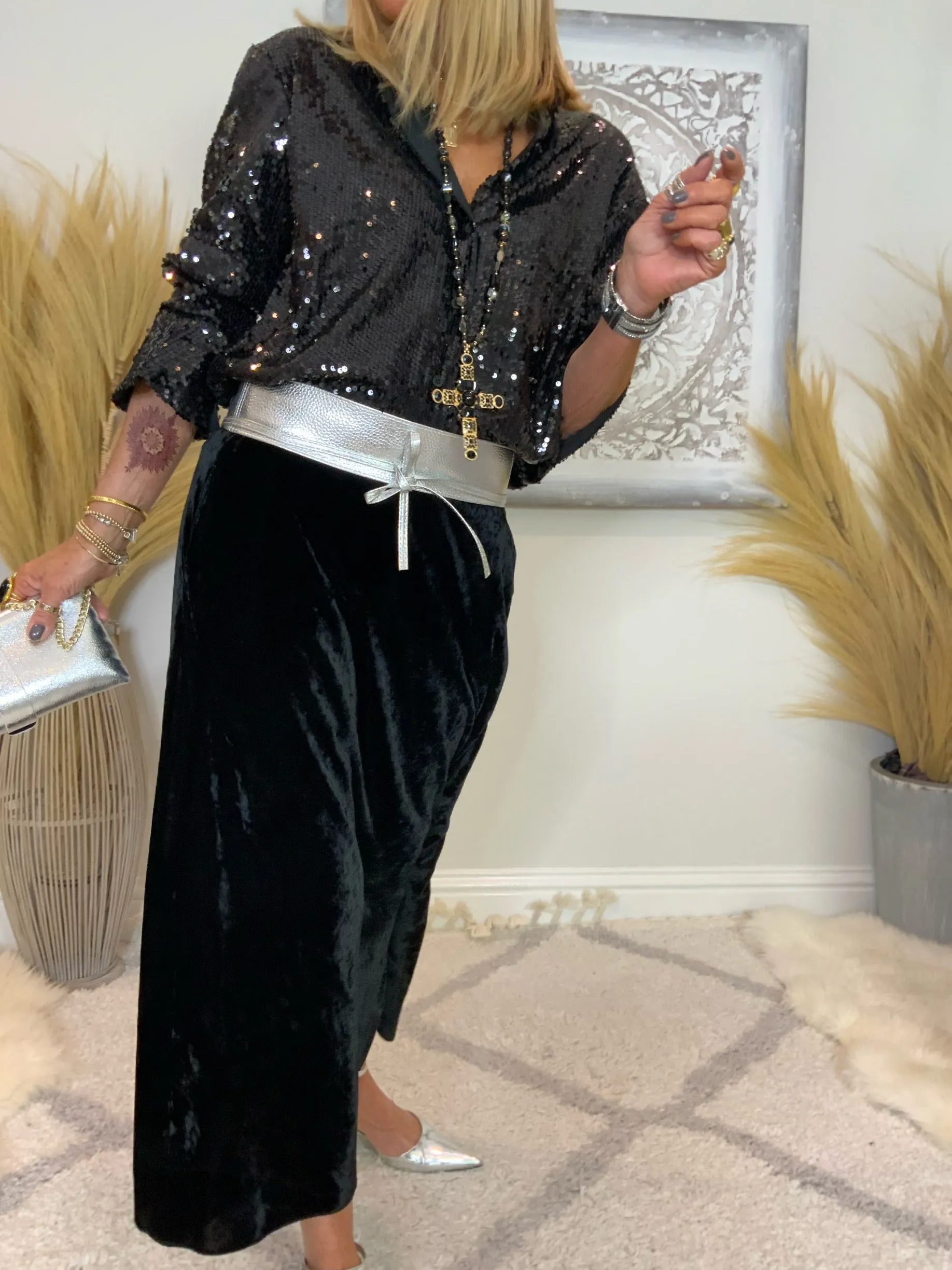 Evie Velvet Maxi Skirt Black