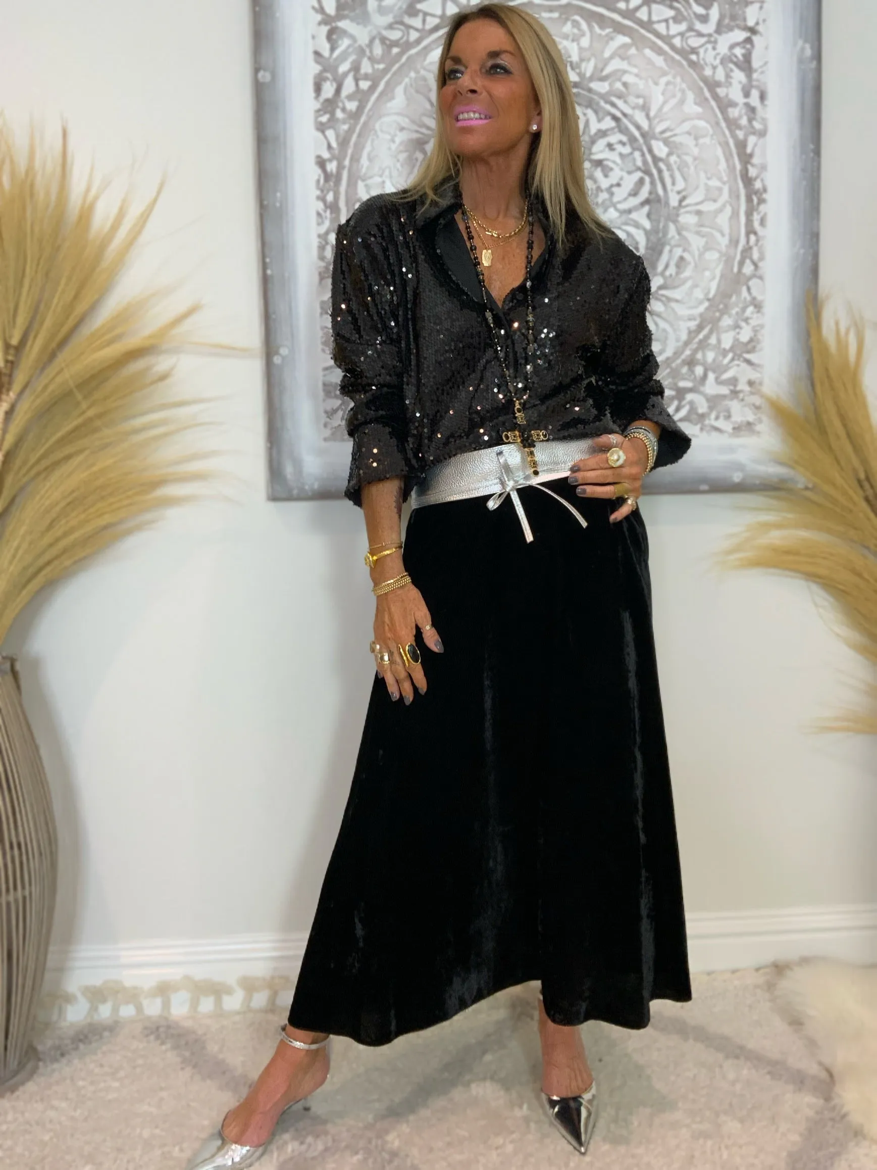 Evie Velvet Maxi Skirt Black