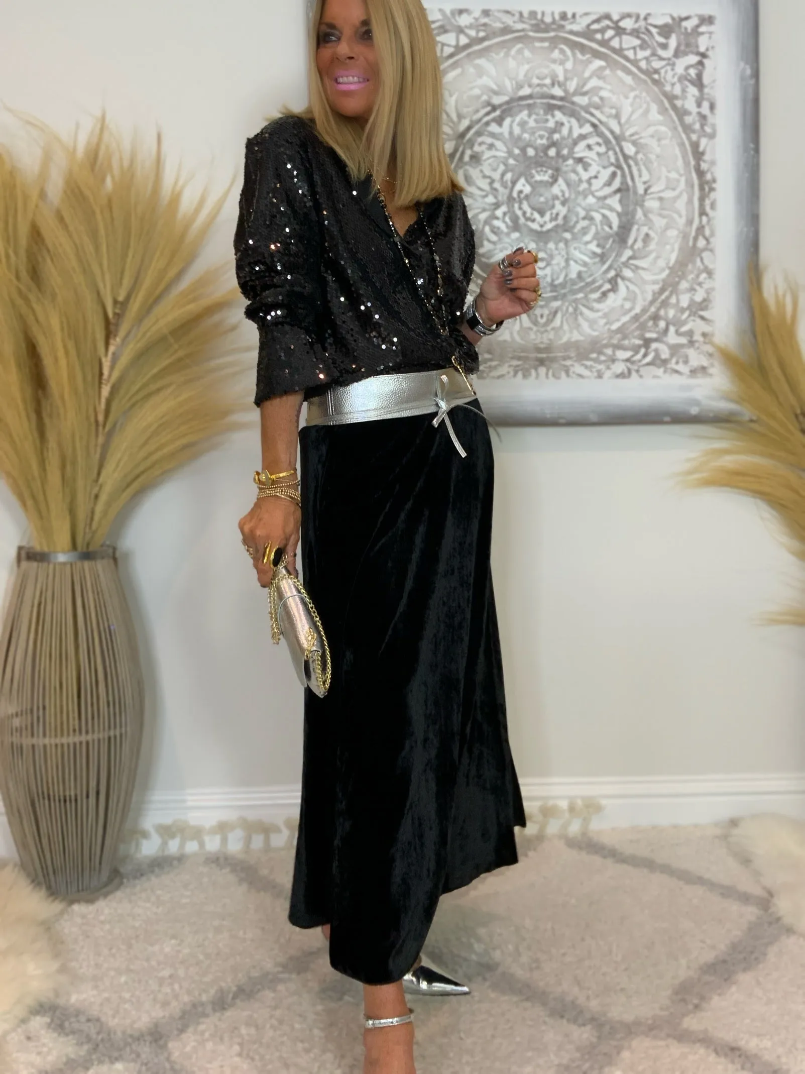 Evie Velvet Maxi Skirt Black