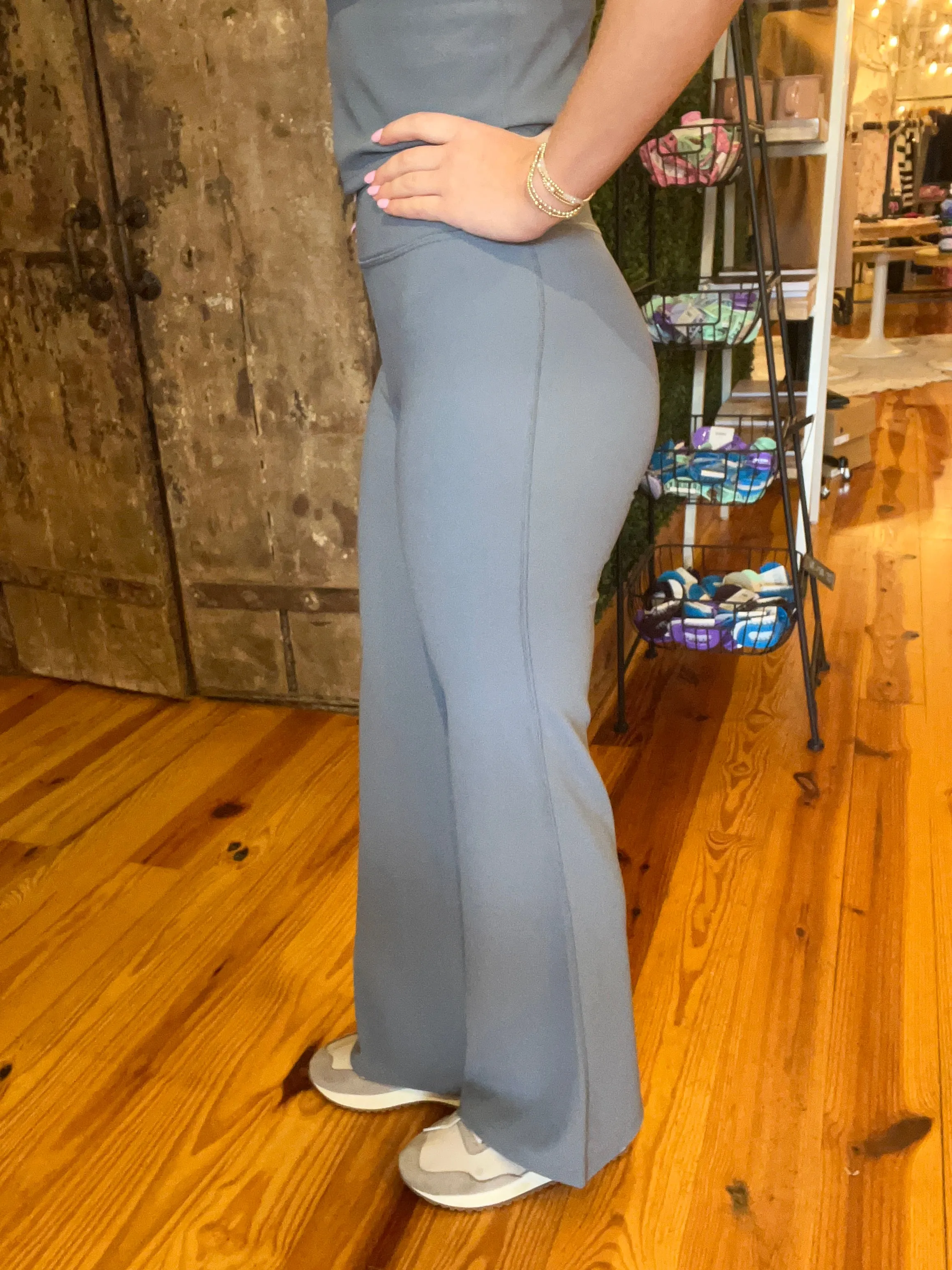 Hit The Studio Flare Legging