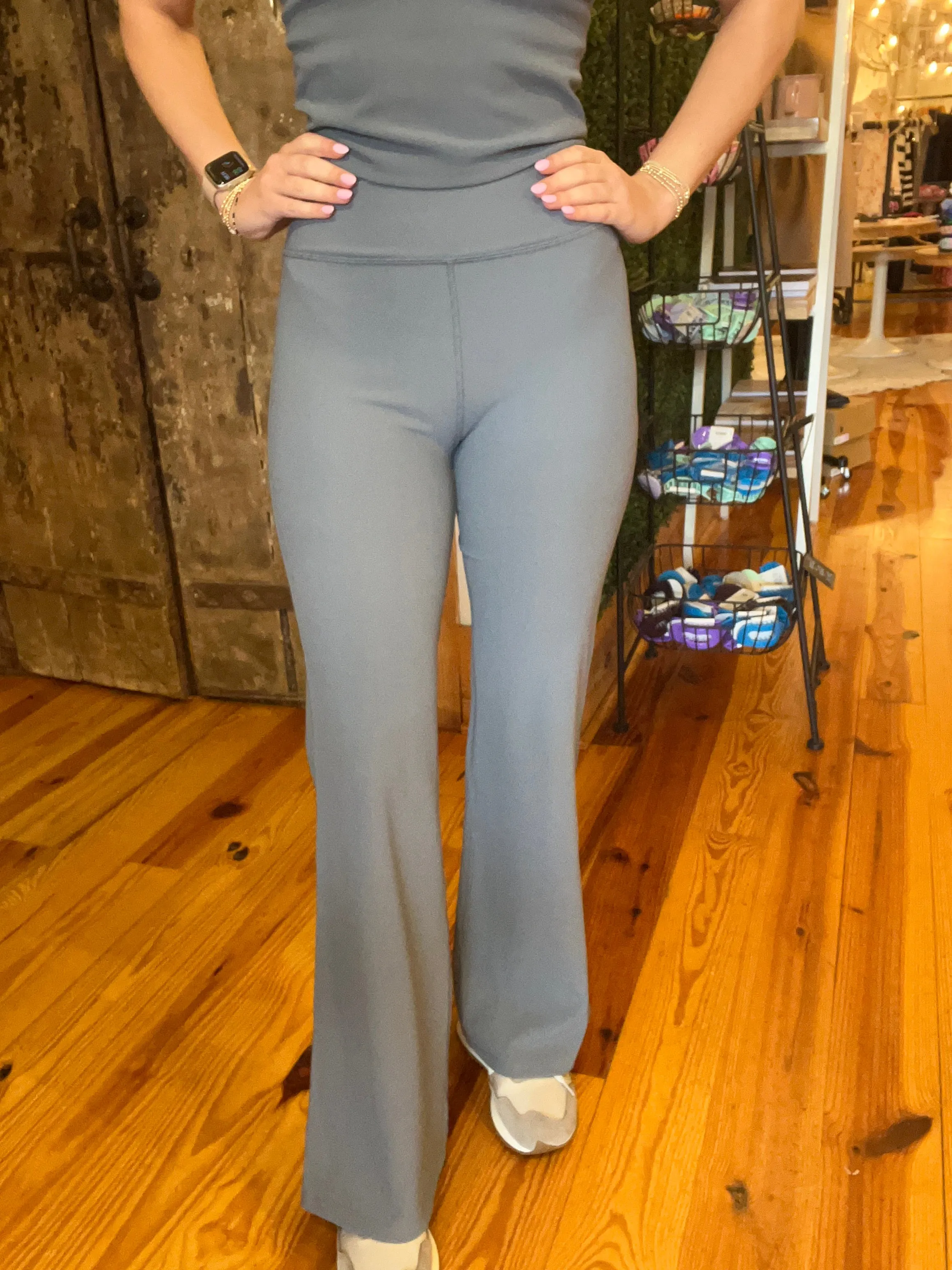Hit The Studio Flare Legging