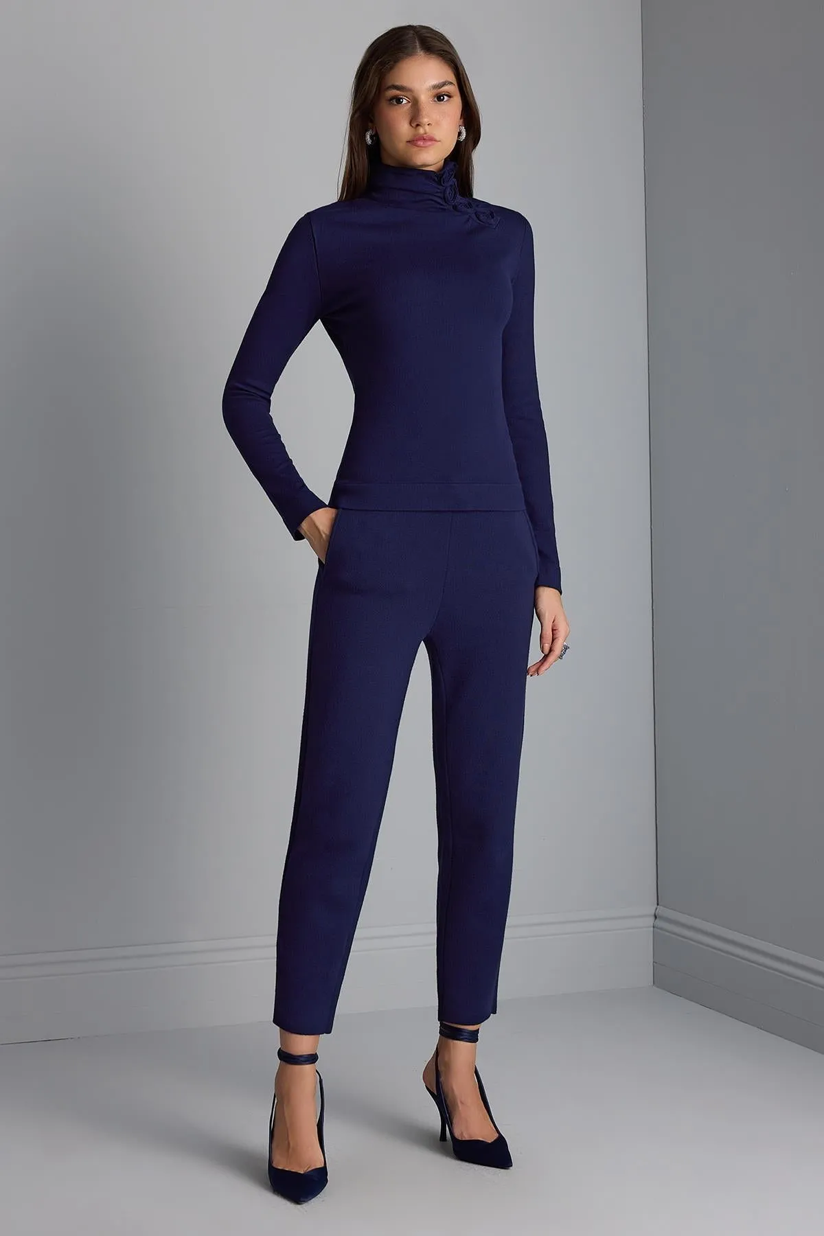 Knitwear Navy Blue Pants with Pockets and Cord at the Waist