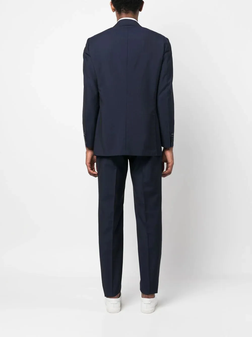 single-breasted tailored suit