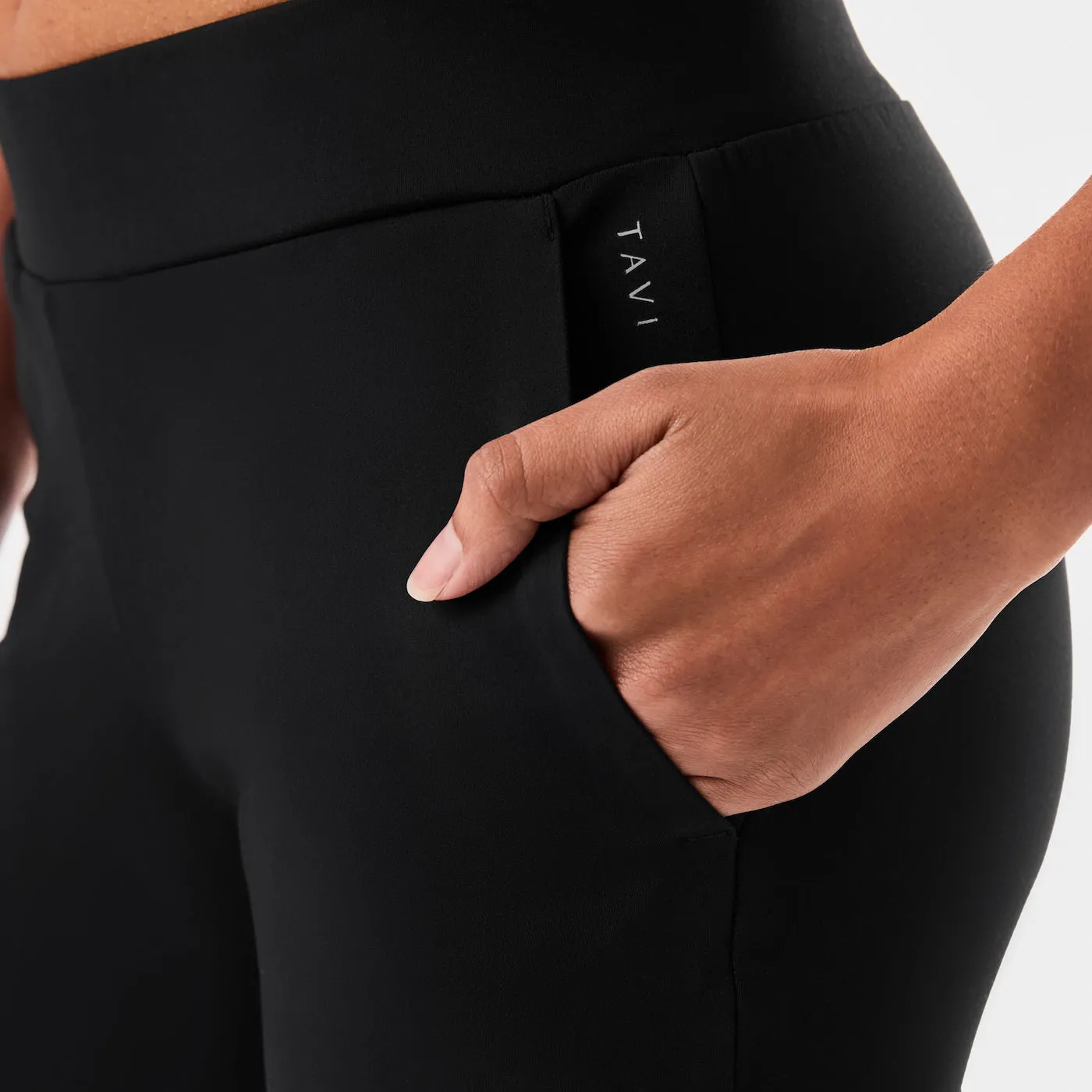 TaviSculpt® Work It Ankle Pant