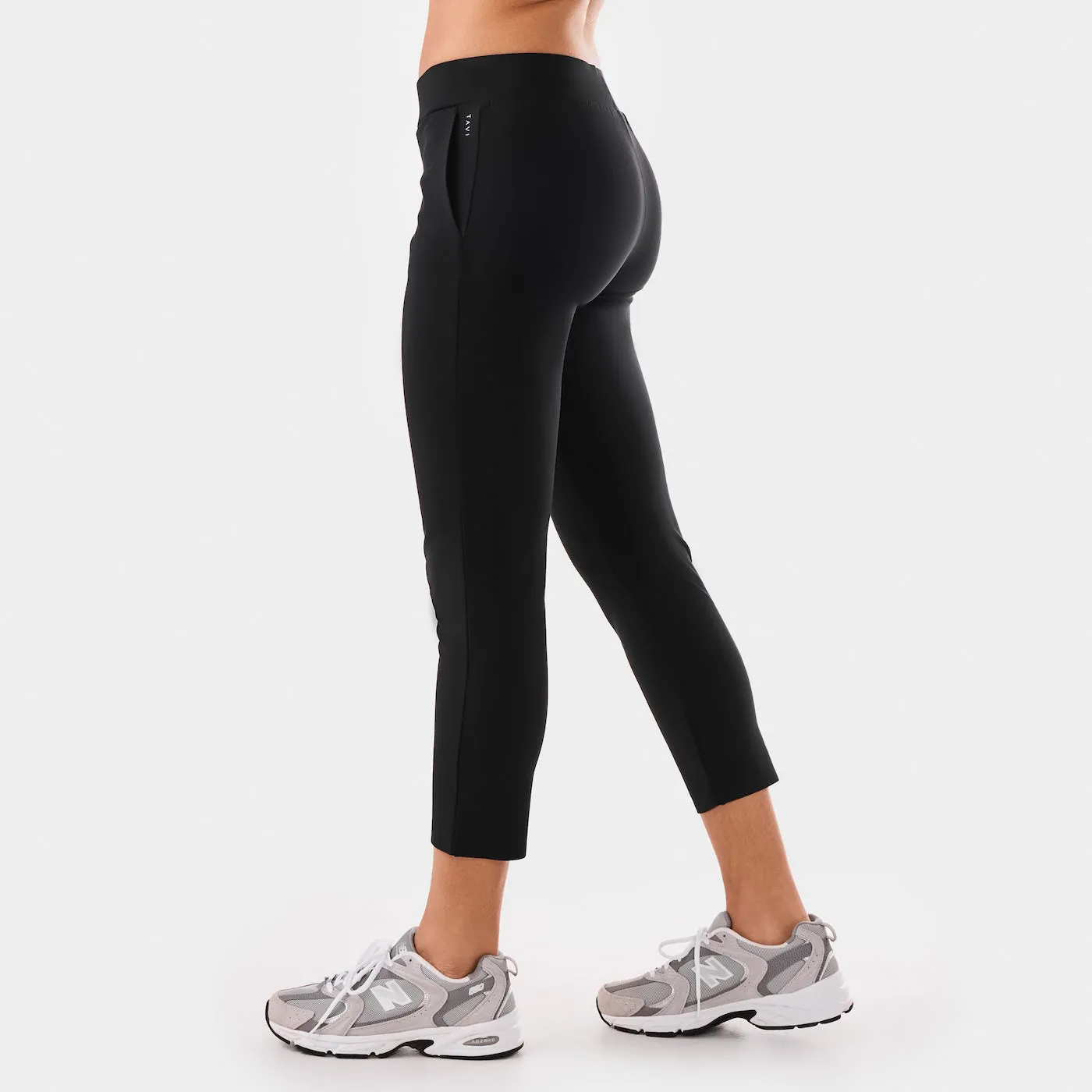 TaviSculpt™ Work It Ankle Pant