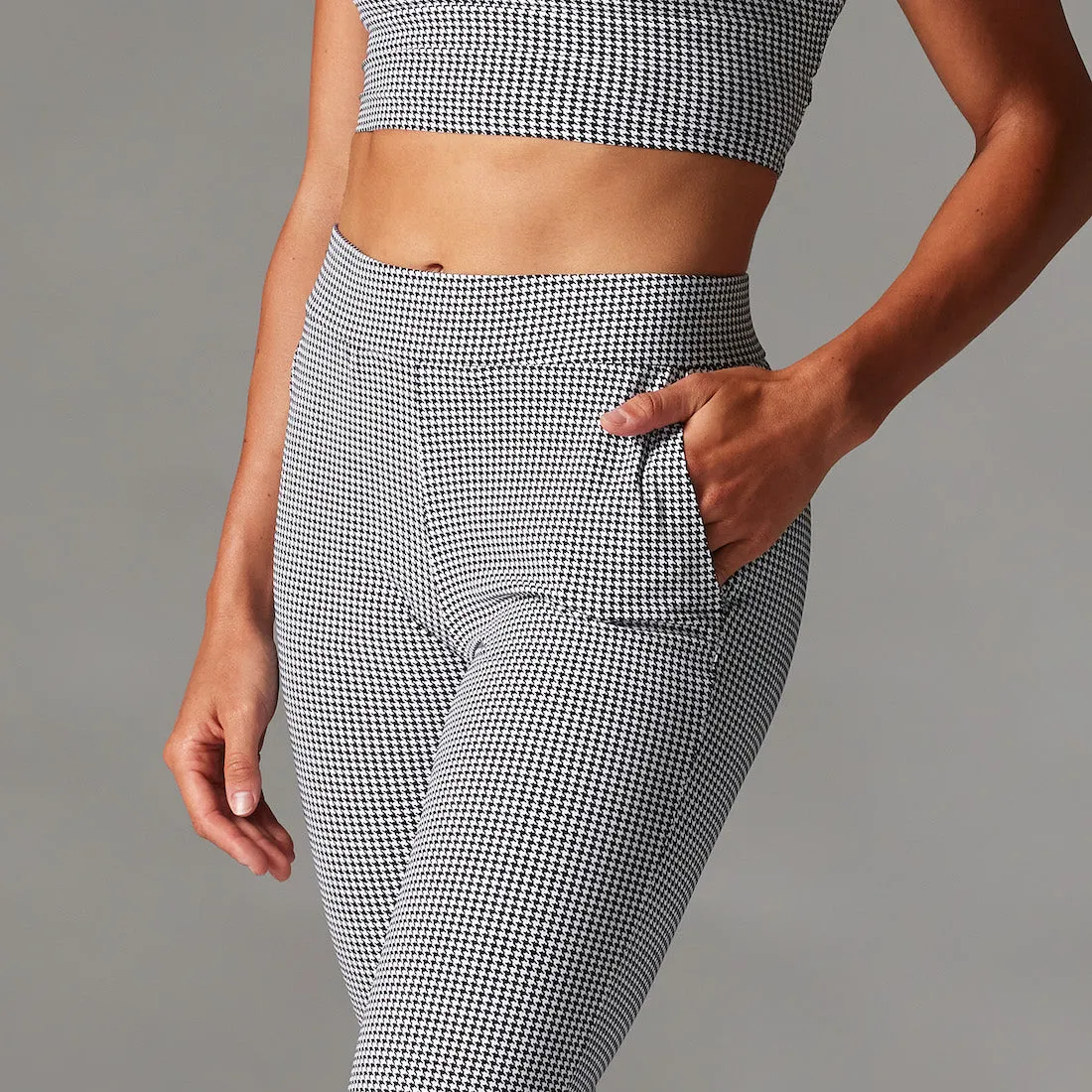 TaviSculpt™ Work It Ankle Pant