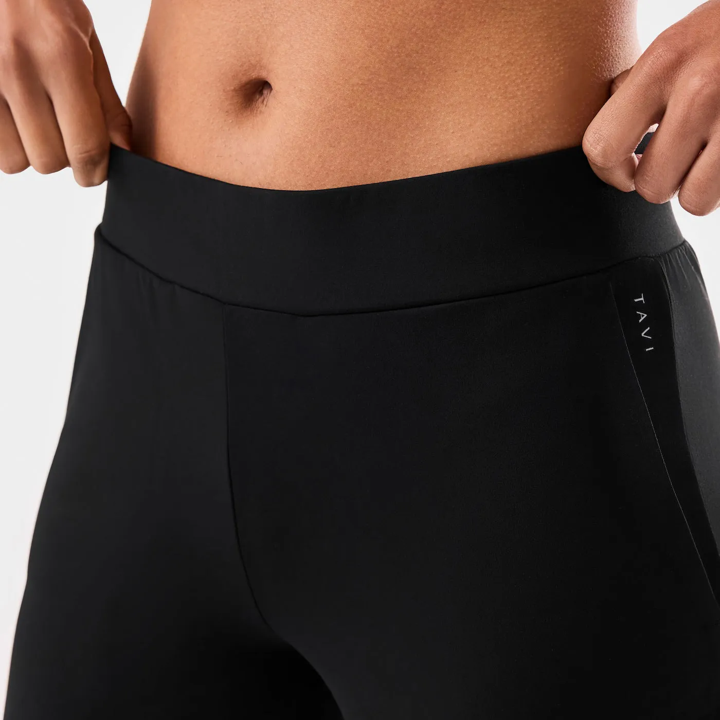 TaviSculpt® Work It Ankle Pant