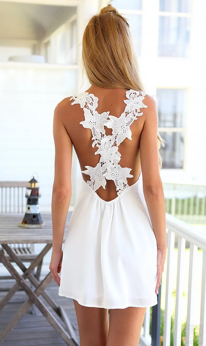 V-neck Pure Color White Chiffon Short Lace Backless Dress